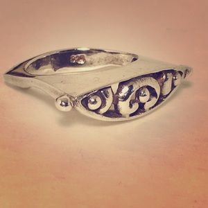 Silver .925 ornate ring